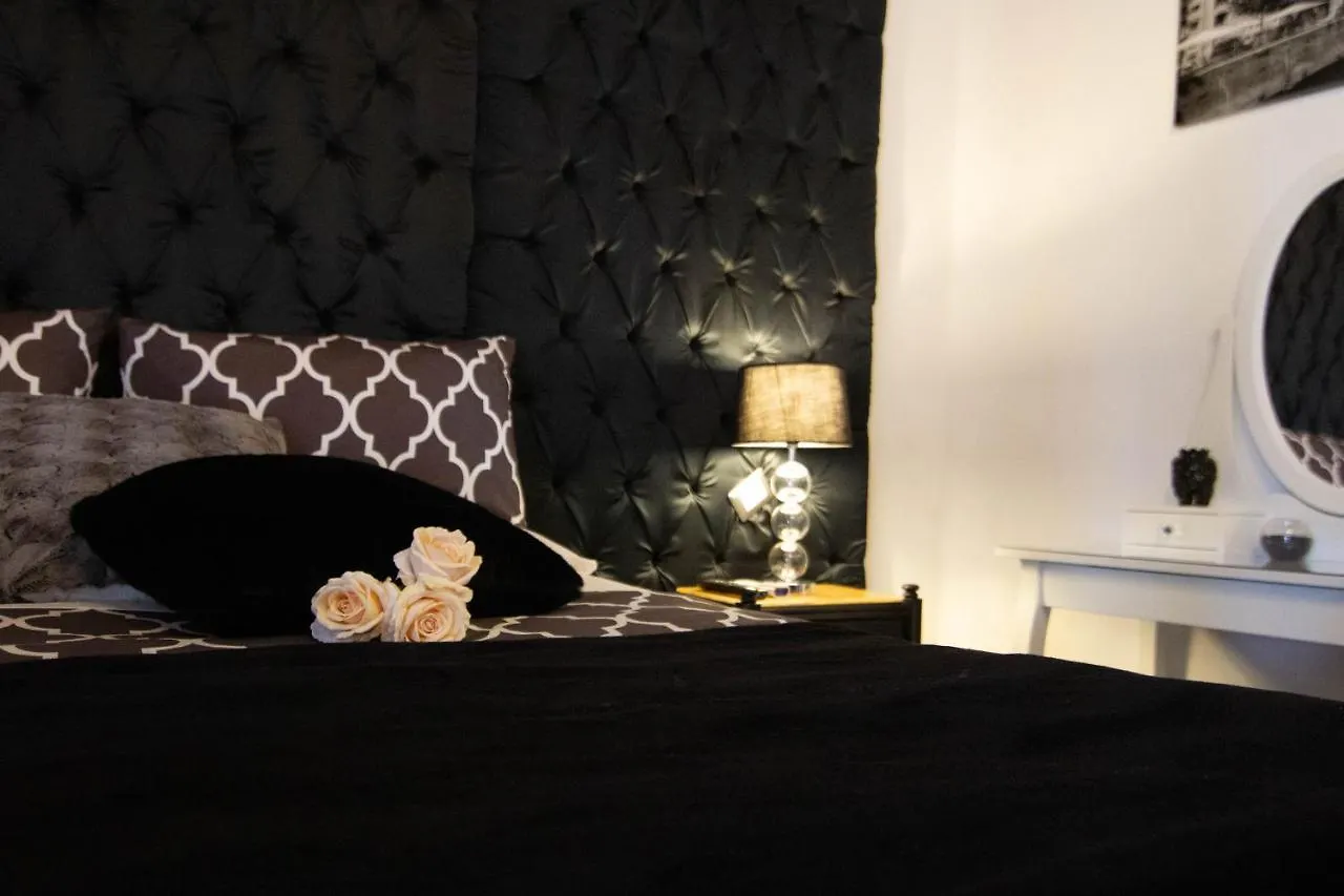 La Corte Della Regina Villa Catania Farm stay